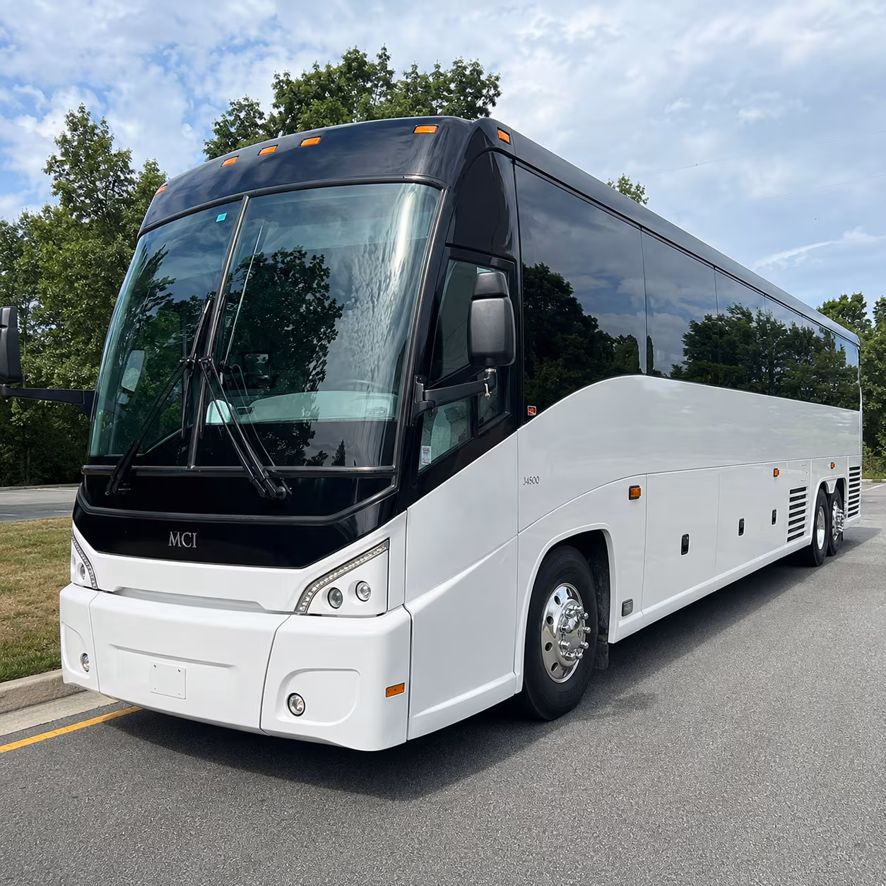charter bus rentals for concerts at chukchansi park and outdoor venues