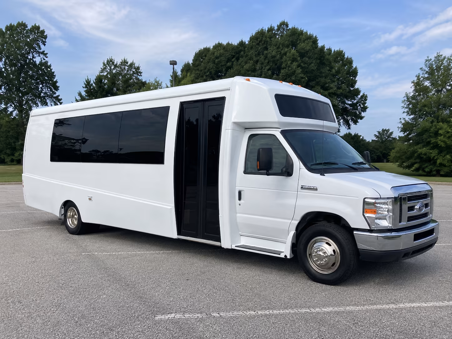 fresno 18 passenger party bus
