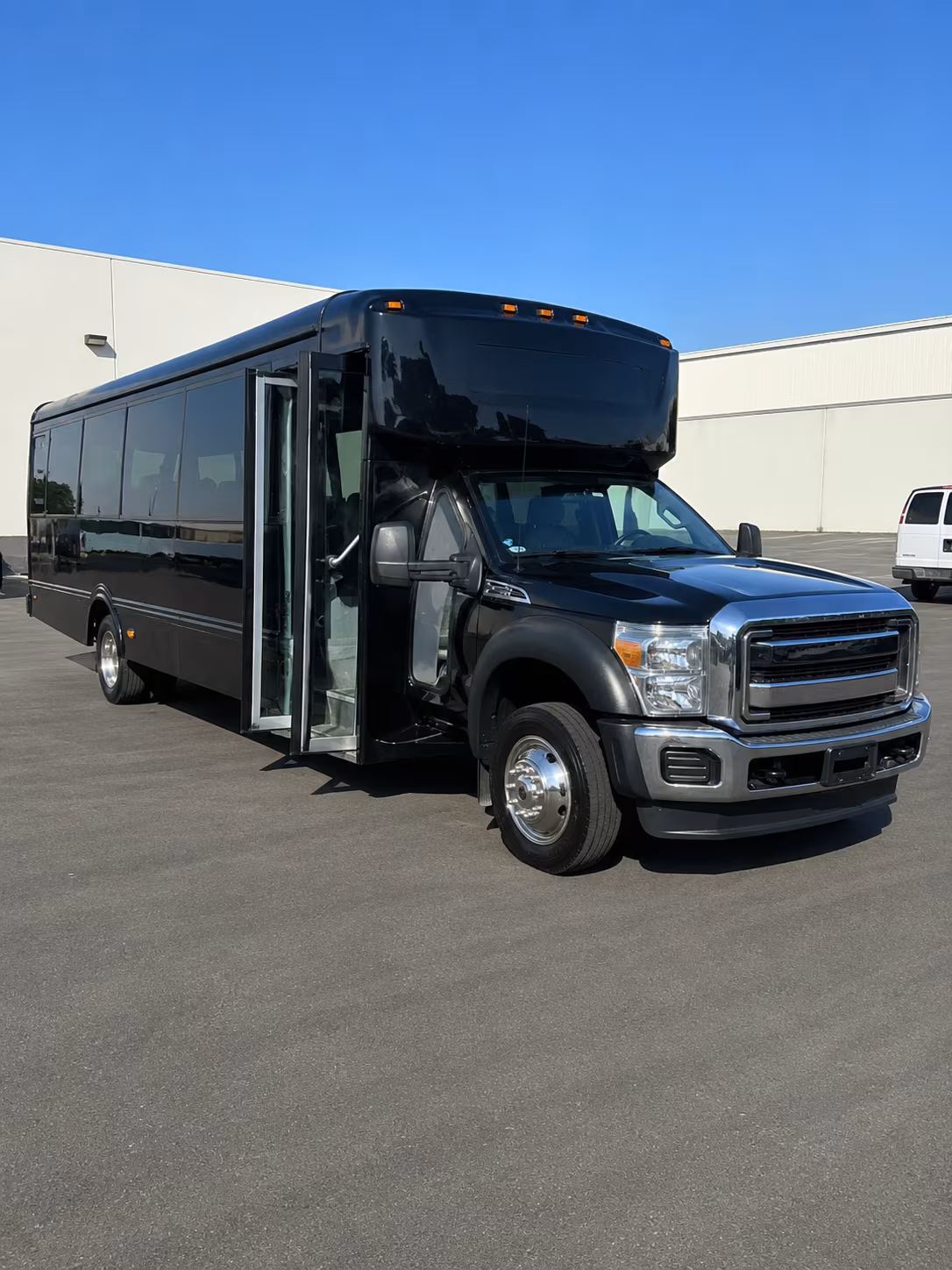 fresno night out party bus rental 2