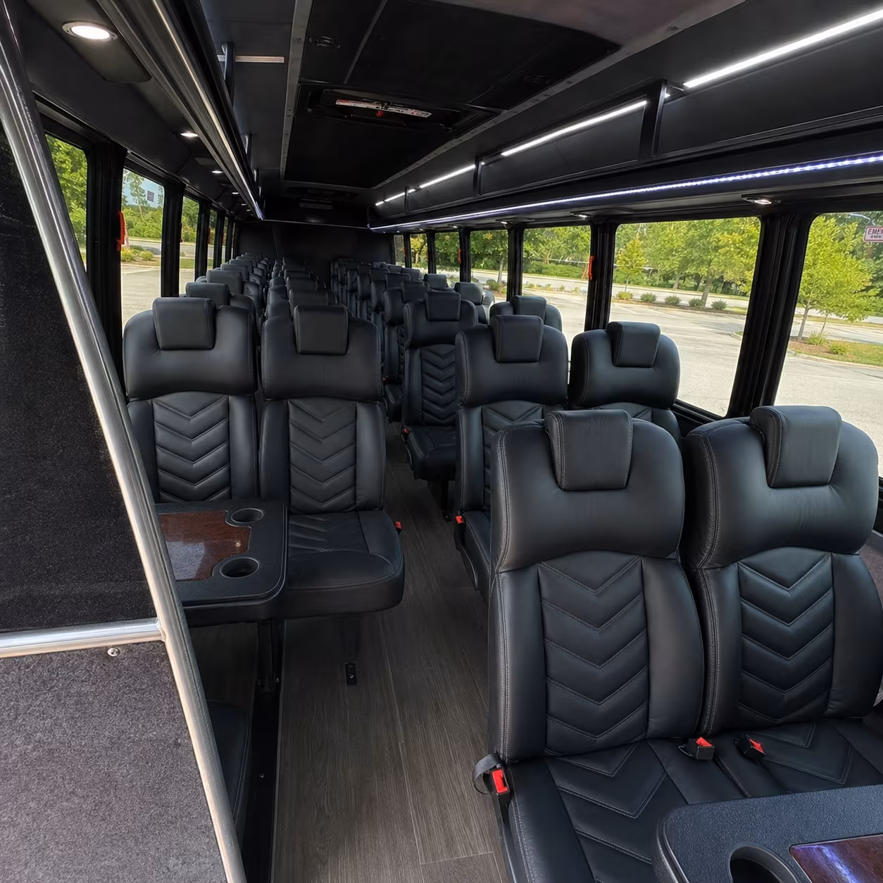 why rent using fresnominibuscompany com